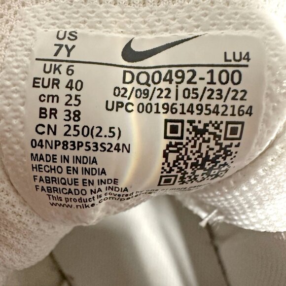 Nike Court Borough Low - Picture 10 of 10